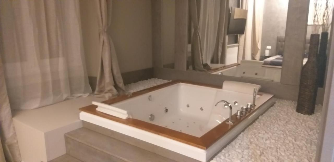 Apartment Hydrosuite Genua